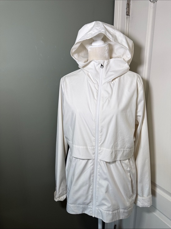 lululemon athletica Jackets & Blazers - Lululemon White Hooded Rain Jacket Zip Front Windbreaker Size 12